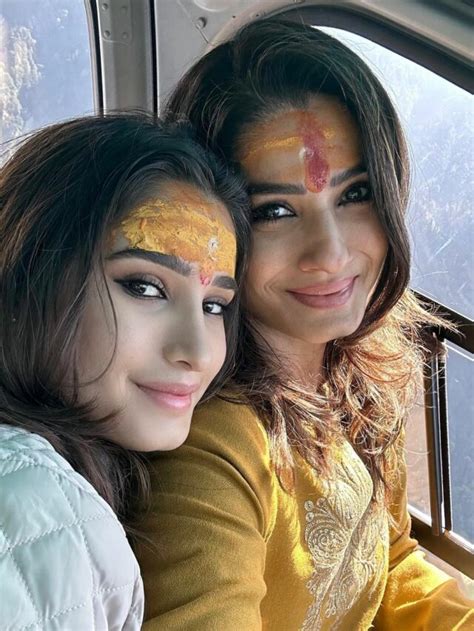 Raveena Tandon And Daughter Rasha Choose Blessings Over Filters At Kedarnath Temple