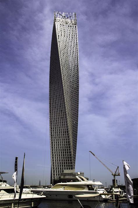 8 Cayan Tower Dubais Dna Inspired Tower The Tallest Of Its Kind In