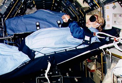 How Do Astronauts Sleep In Space Gizmodo Australia
