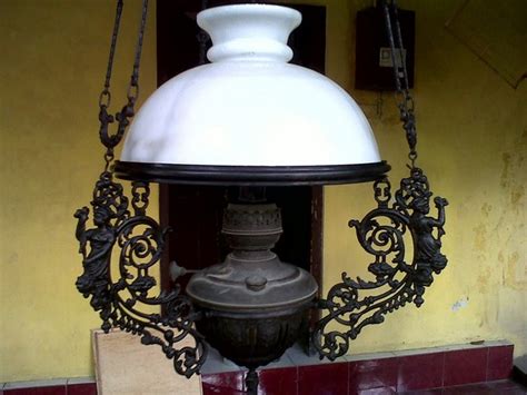 Lampu hias ini bisa kamu manfaatkan untuk mempercantik ruangan dirumahmu. Kap Lampu Gantung - Interior Rumah (2432)
