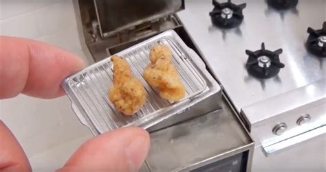 The Worlds Smallest Kfc Is Here In America And They Make Tiny Fried
