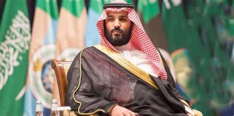 وتولى محمد بن نايف مناصب عدة في السعودية، منها منصب النائب الأول لرئيس الوزراء ووزير الداخلية، كما رأس مجلس الشؤون السياسية والأمنية في المملكة. خلفيات محمد بن سلمان للكمبيوتر