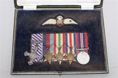 Ww2 British Dfc Medal Bar In Case Bm523 Time Traveler Militaria