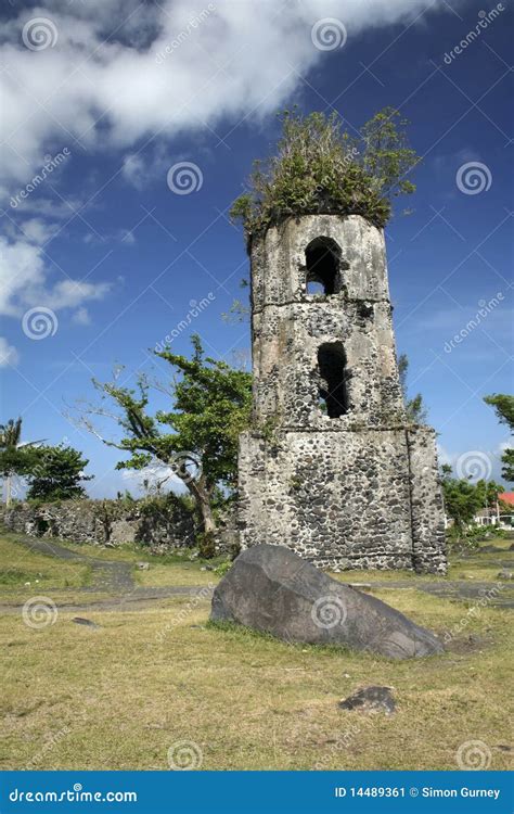 Cagsawa Church Ruins Mayon Volcano Philippines Royalty Free Stock Photo