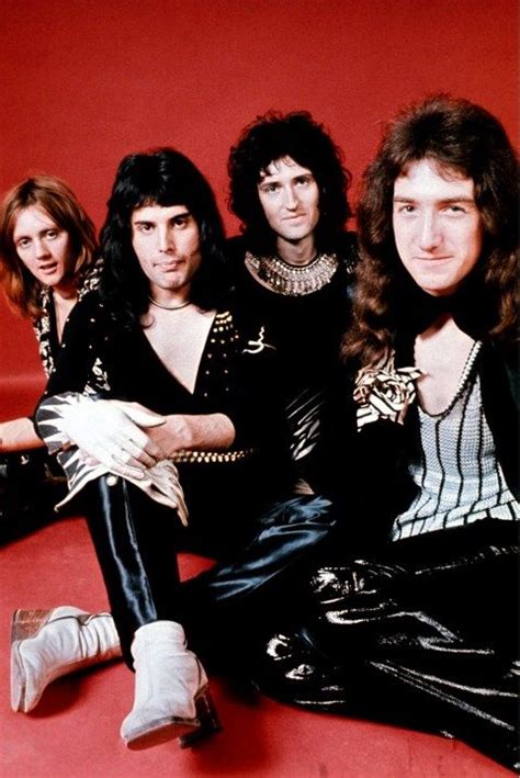 Bohemian Rhapsody Real Story Of Freddie Mercurys Wife Mary Austin