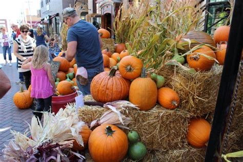 8 Unique Fall Festivals In South Dakota You Wont Find Anywhere Else