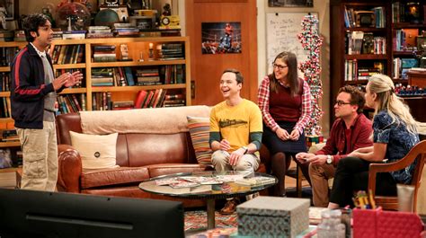 The Big Bang Theory Cast Describes Favorite Guests Episodes Props