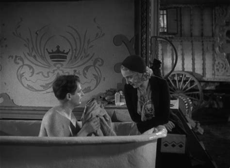 Freaks 1932 Review With Harry Earles Daisy Earles Wallace Ford And Leila Hyams Pre Code