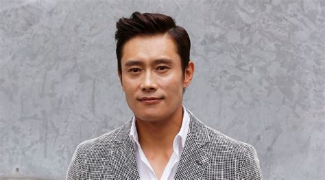He is very famous throughout korea, but he got recognition of his work after a leading role in the daily drama serial smile again. Top 10 Most Handsome Korean Actors 2019 | Trending Top Most