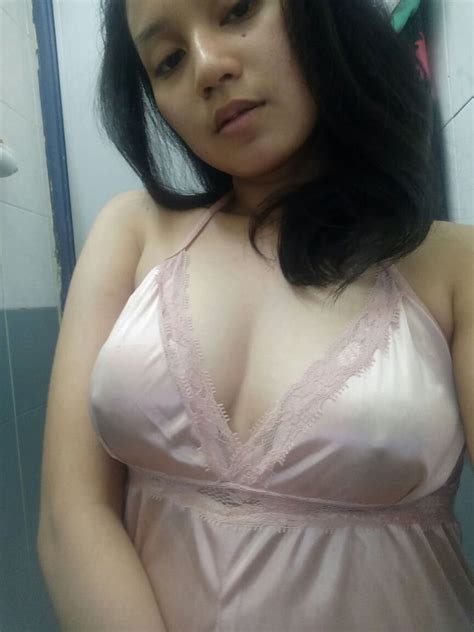 Beautiful Babe Masturbating Hairy Pussy Indian Nude Girls
