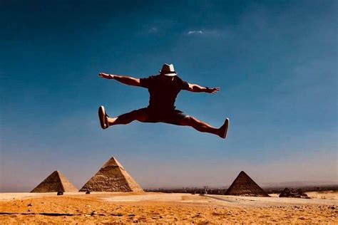 Excursion Dune Journée Aux Pyramides De Gizeh à Saqqarah Et à Memphis