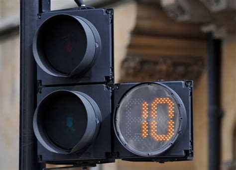 Did You Know Theres A Secret Button On Pedestrian Crossings Ladbible