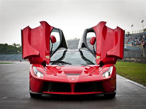 However, this model's age hasn't stopped ferrari from utilizing its frame and exterior design to test new upcoming models secretly. FERRARI LaFerrari specs & photos - 2013, 2014, 2015 - autoevolution