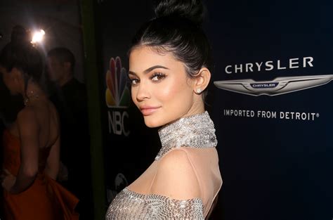 Kylie Jenner Shares Adorable Stormi Snapchats Announces Makeup Collab