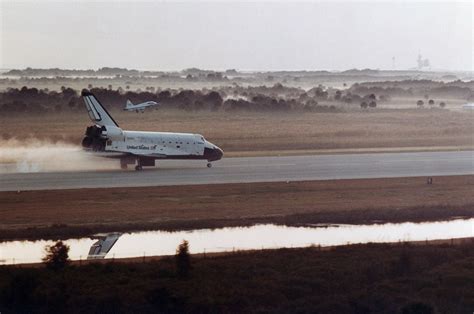 Nasa Hands Over Historic Shuttle Landing Facility For Commercial Use