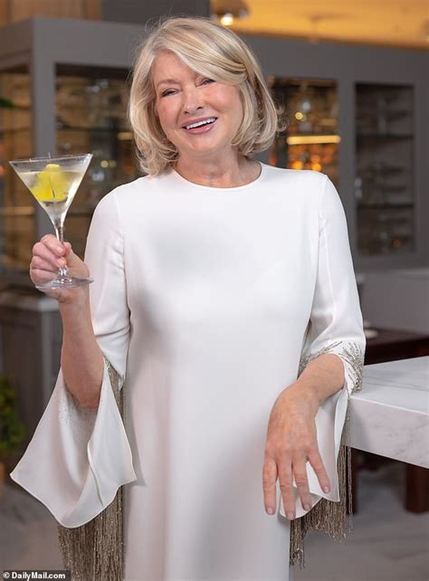 Martha Stewart Insists She S Had Absolutely No Plastic Surgery And Slams Claims That Her
