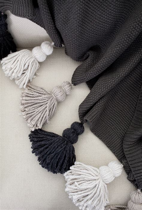 Tell Diy Chunky Tassel Blanket Tell Love And Party
