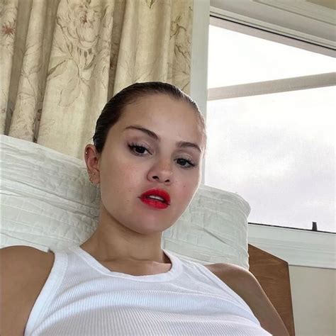 Selena Gomez Nip Slip Instagram
