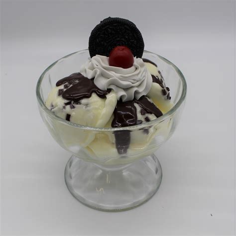 Deluxe Oreo Sundae Just Dough It