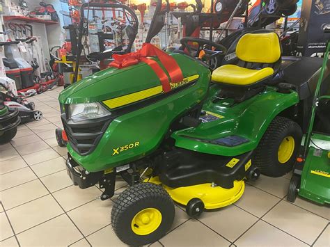 Traktorek Ogrodowy Z Koszem John Deere X R Oficjalne