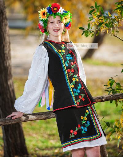 ukrainian folk costume akulina traditional women