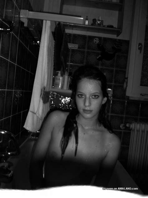 Hausfrau Posiert Nackt Porno Bilder Sex Fotos Xxx Bilder 335418 Pictoa