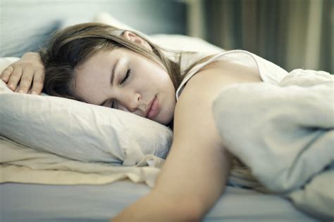 What Sleep Experts Do To Get A Good Nights Rest Huffpost