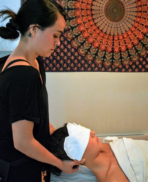 Swedish Massage Therapy Verdun Montreal Ariane Davalos 5 Star Rated