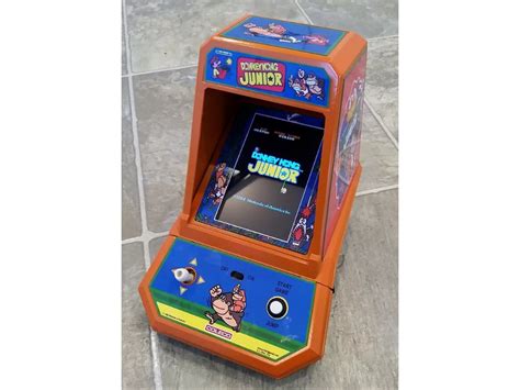 Vintage 1983 Coleco Donkey Kong Junior Tabletop Arcade Titikakaminingpe