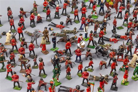 Lot A Large Collection Of Assorted Britains Lead Soldiers
