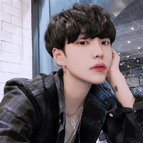 16 Korean Ulzzang Boy Instagram