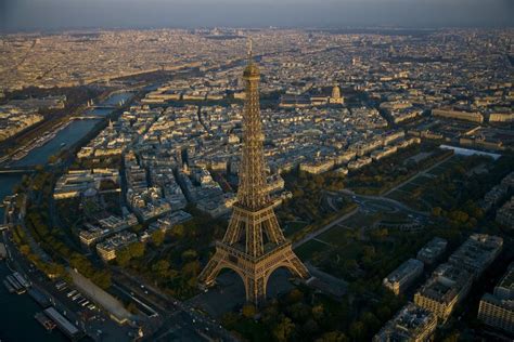 Photographie Dart Dune Vue Aérienne De La Tour Eiffel à Paris