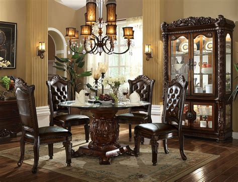 Elegant Formal Dining Room Sets This Set Features A Beautiful Table