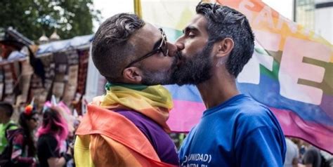 las mejores fotos de la marcha del orgullo lgbt