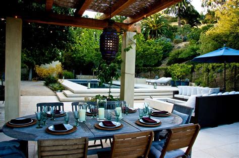 Here we present you 18 amazing design ideas for outdoor dining rooms. Outdoor Dining Room Ideas - Landscaping Network