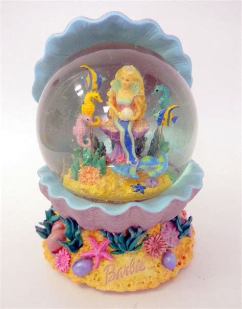 Barbie Musical Snow Globe Pearly Shells Mermaid Under Water Seahorse
