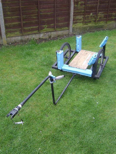 If you want your trailer frame to be straight, flat and square, then you must start that way. Canoe Trailer (with Pictures) - Instructables