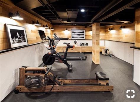 Mit nur wenigen minuten am tag können sie muskeln aufbauen und zuhause fit bleiben, ohne ins fitnessstudio zu müssen. Home gym | Fitnessraum zu hause, Fitnessroom, Fitnessraum