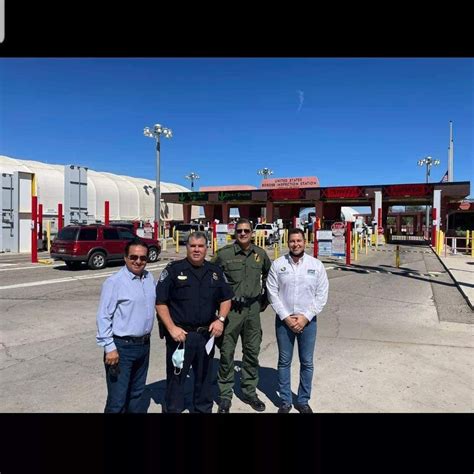 Us Customs And Border Protection At The Lukevillesonoyta Border