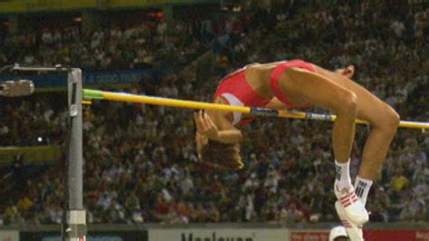 Da poco entrata nell'olimpo del salto in alto italiano e non solo con i suoi 2m raggiunti a trinec (repubblica ceca) lo scorso gennaio, alessia trost alessia trost entra nella storia del salto in alto al femminile vincendo il meeting internazionale di trinec (rep. VIDEO - Salto in alto femminile - Mondiali Atletica ...