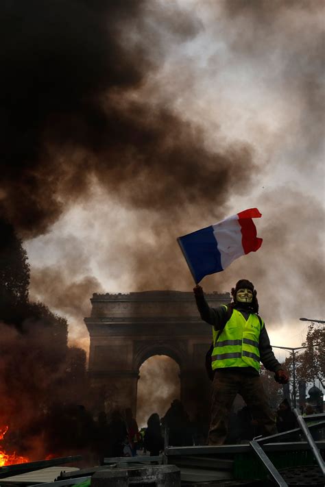 How Frances ‘yellow Vest Protests May Affect Your Travel Condé Nast