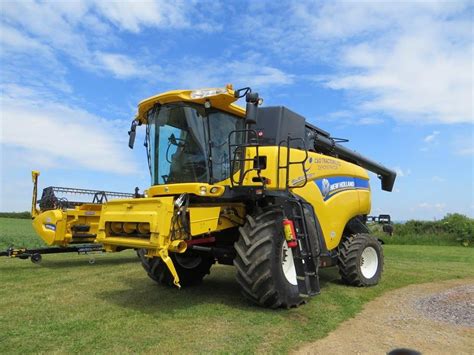 We did not find results for: C&O Tractors Demonstration Combine - New Holland CX8080 with 30ft header at Pearce Seeds Open ...