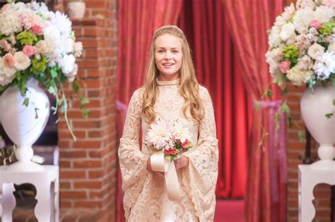 The Most Beautiful Tv And Movie Weddings Of 2016 Movie Wedding