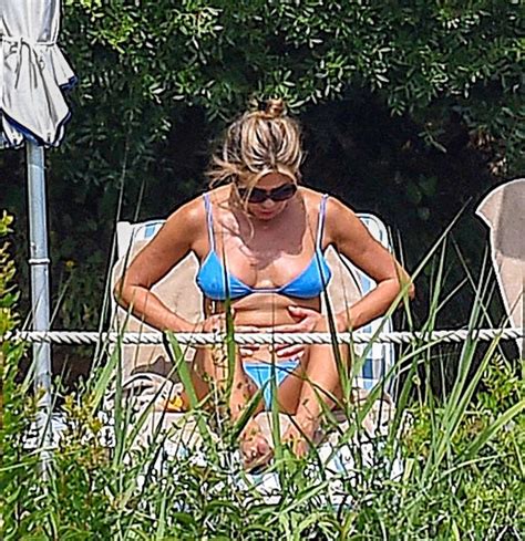 Jennifer Aniston In Blue Bikini Gotceleb