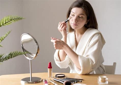 Tips Makeup Bedanya Pakai Concealer Sebelum Foundation Dan Sebaliknya