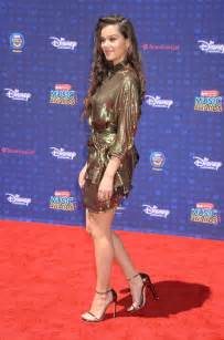 Hailee Steinfeld 2017 Radio Disney Music Awards 08 Gotceleb