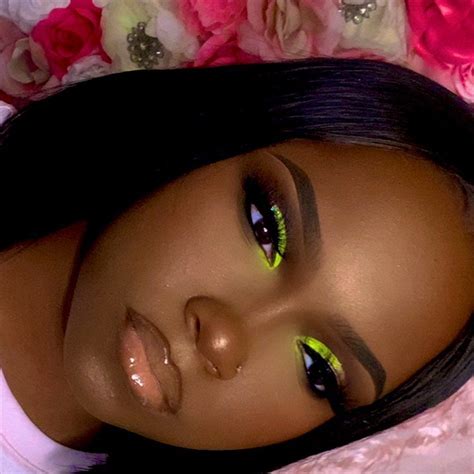 Home Made Makeup In 2020 Black Girl Makeup Tutorial Black Girl Makeup Natural Dark Skin Makeup