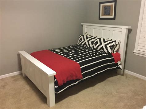 A full mattress is a good compromise for providing more sleeping space while still allowing more use of a room. Full Size Bed - buildsomething.com