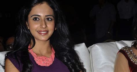 Indian Actress Rakul Preet Singh Thunder Thighs Huge Boobs Show At Recent Public Event Show Images