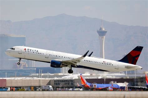 Delta Airlines Plane Taking Off From Las Vegas Airport Las Editorial
